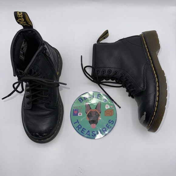 Dr. Martens Combat Boots Kids Youth‎ Size 12 8 Eyelet Patent Leather Black Shoes - Picture 1 of 8